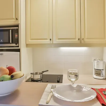 Pierre Et Amandine Отель 3*