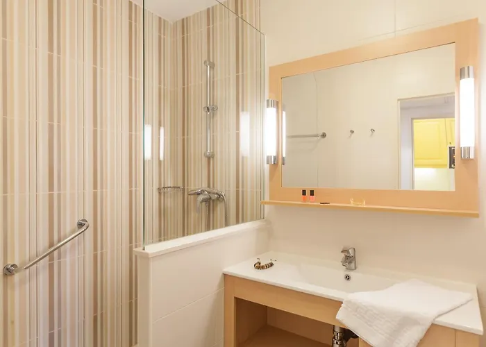 Pierre Et Amandine 3*