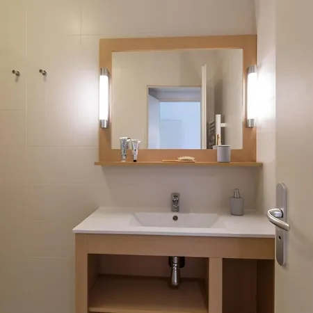 Pierre Et Amandine מלון