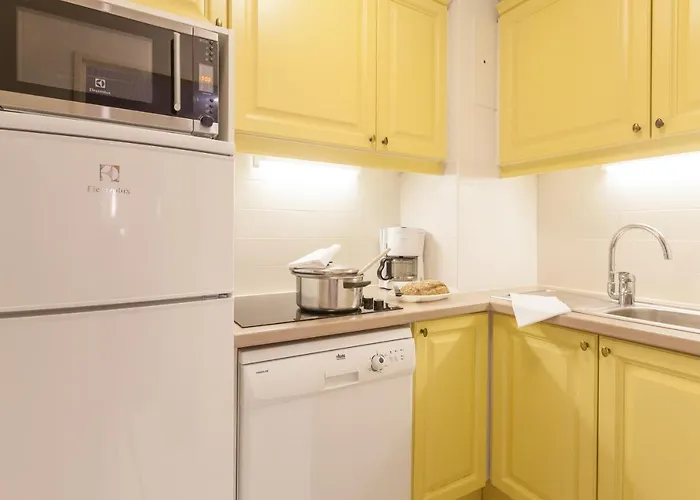 Pierre Et Amandine Hotel 3*