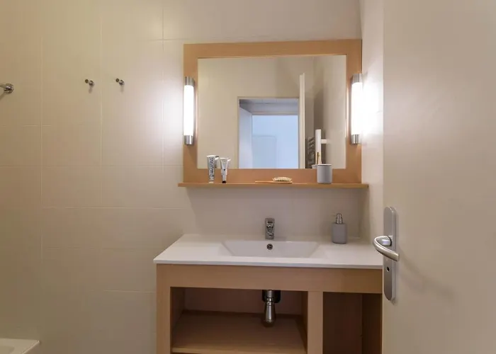 Pierre Et Amandine Hotel