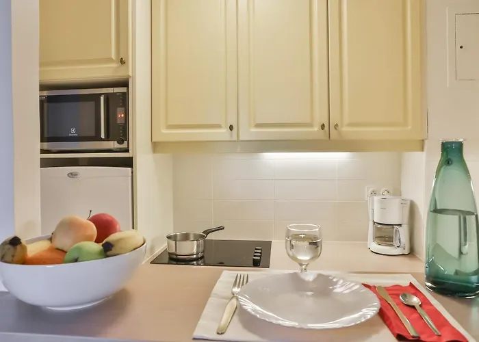 Pierre Et Amandine Hotel 3*